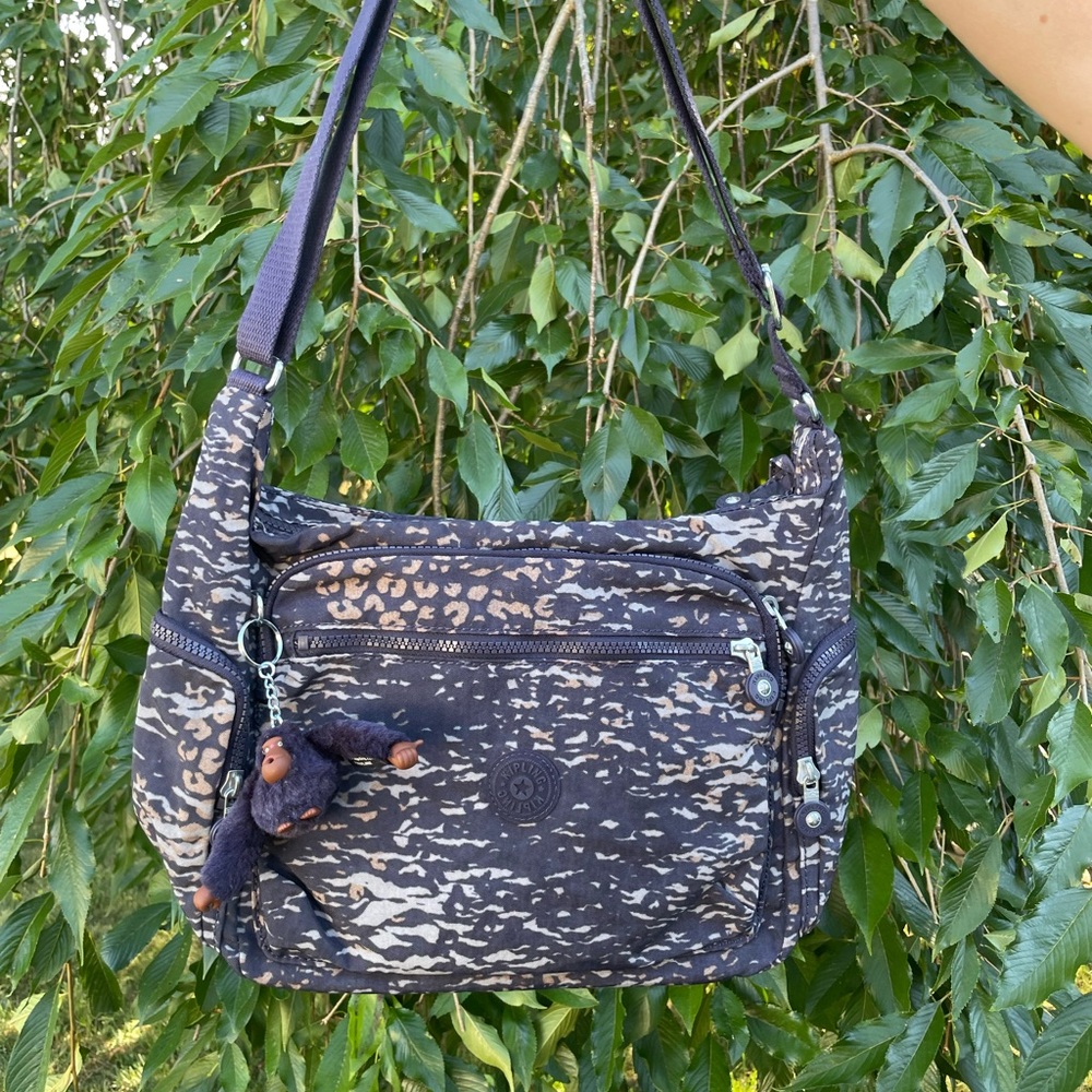 NWT Kipling Gabbie Crossbody